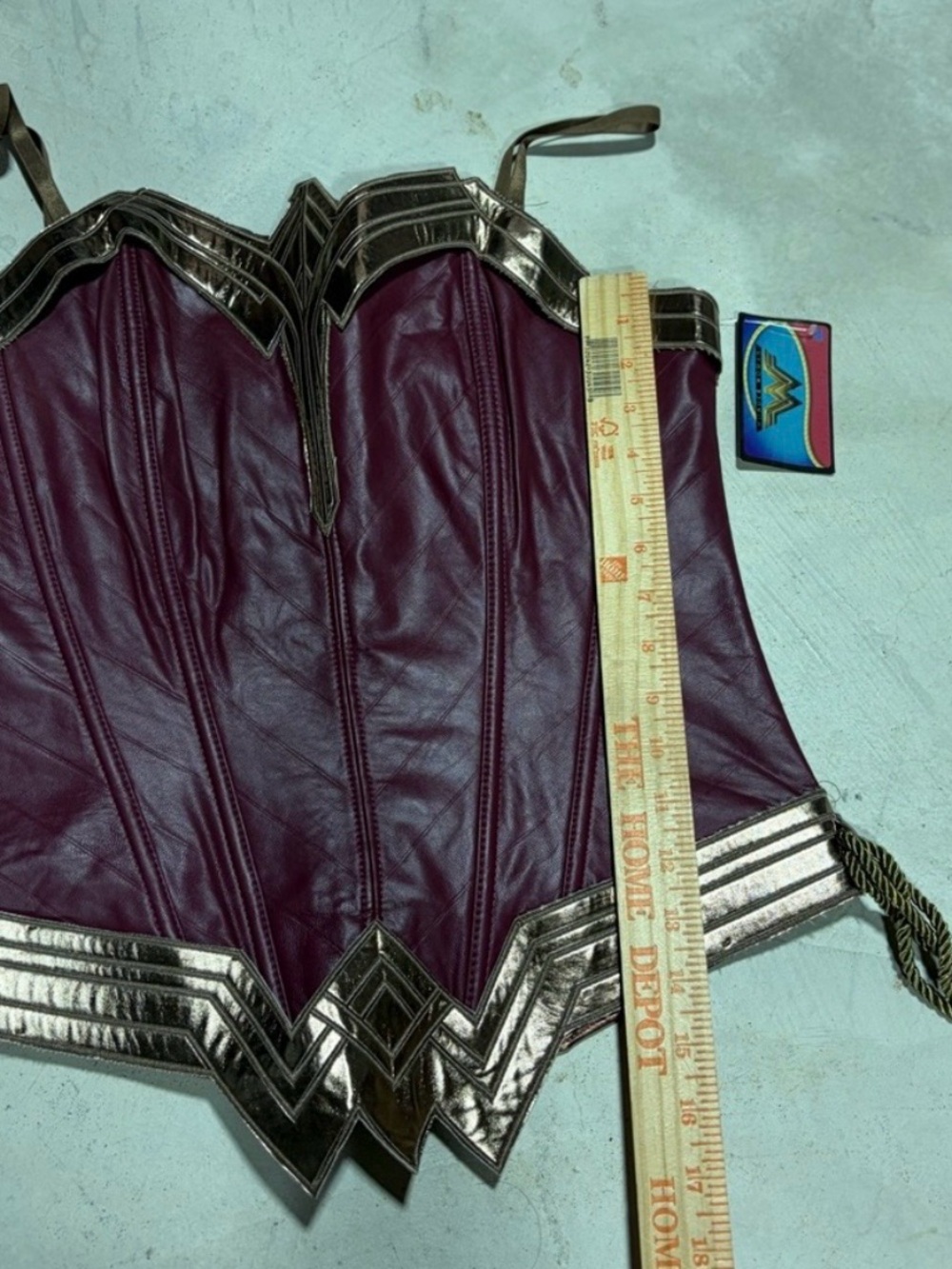 New Wonder Woman Costume. Large. Corset fits 34-36C. - Picture 5 of 9